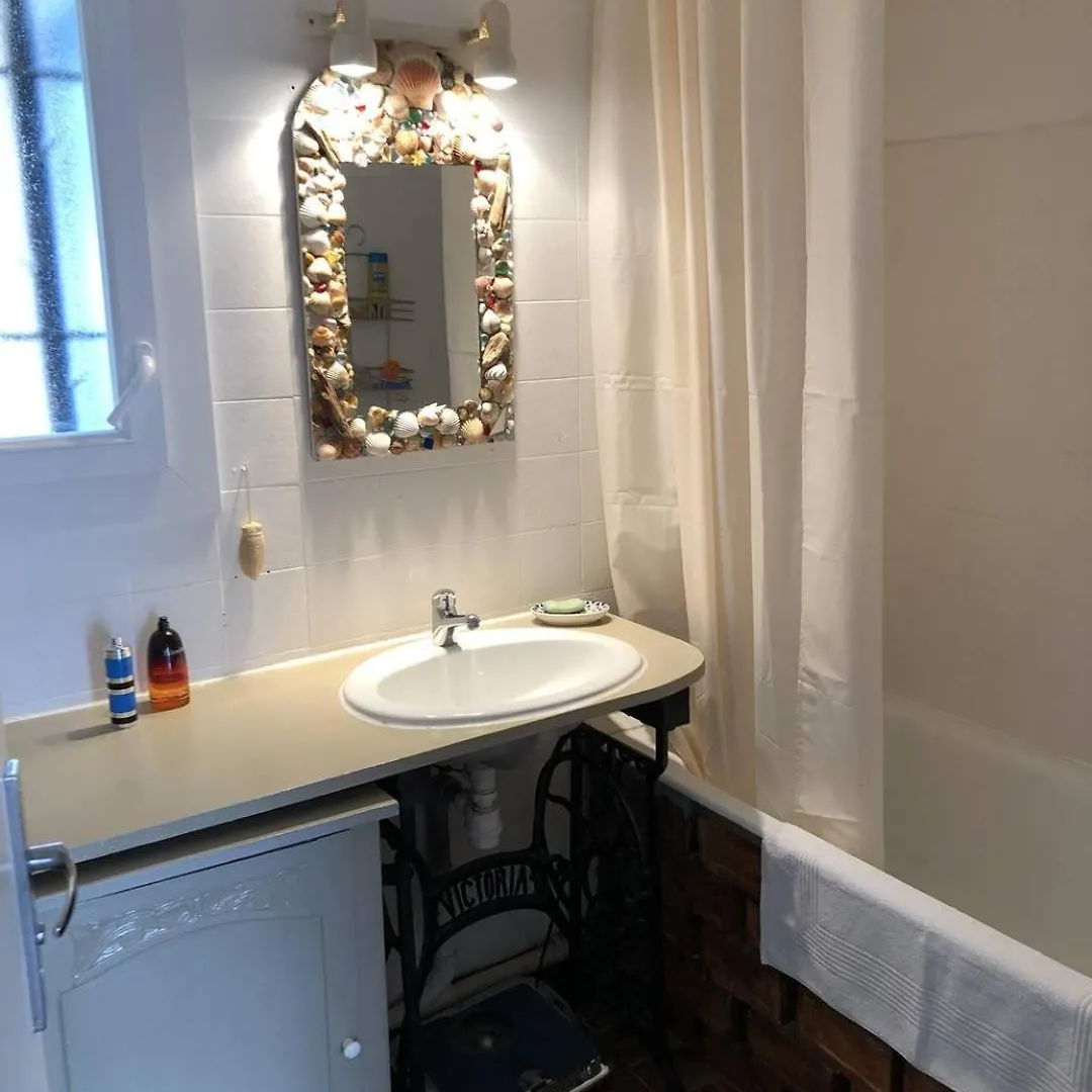 Appartement T3, Avec Terrasse, Place De Parking Privee Saintes-Maries-de-la-Mer Frankrijk